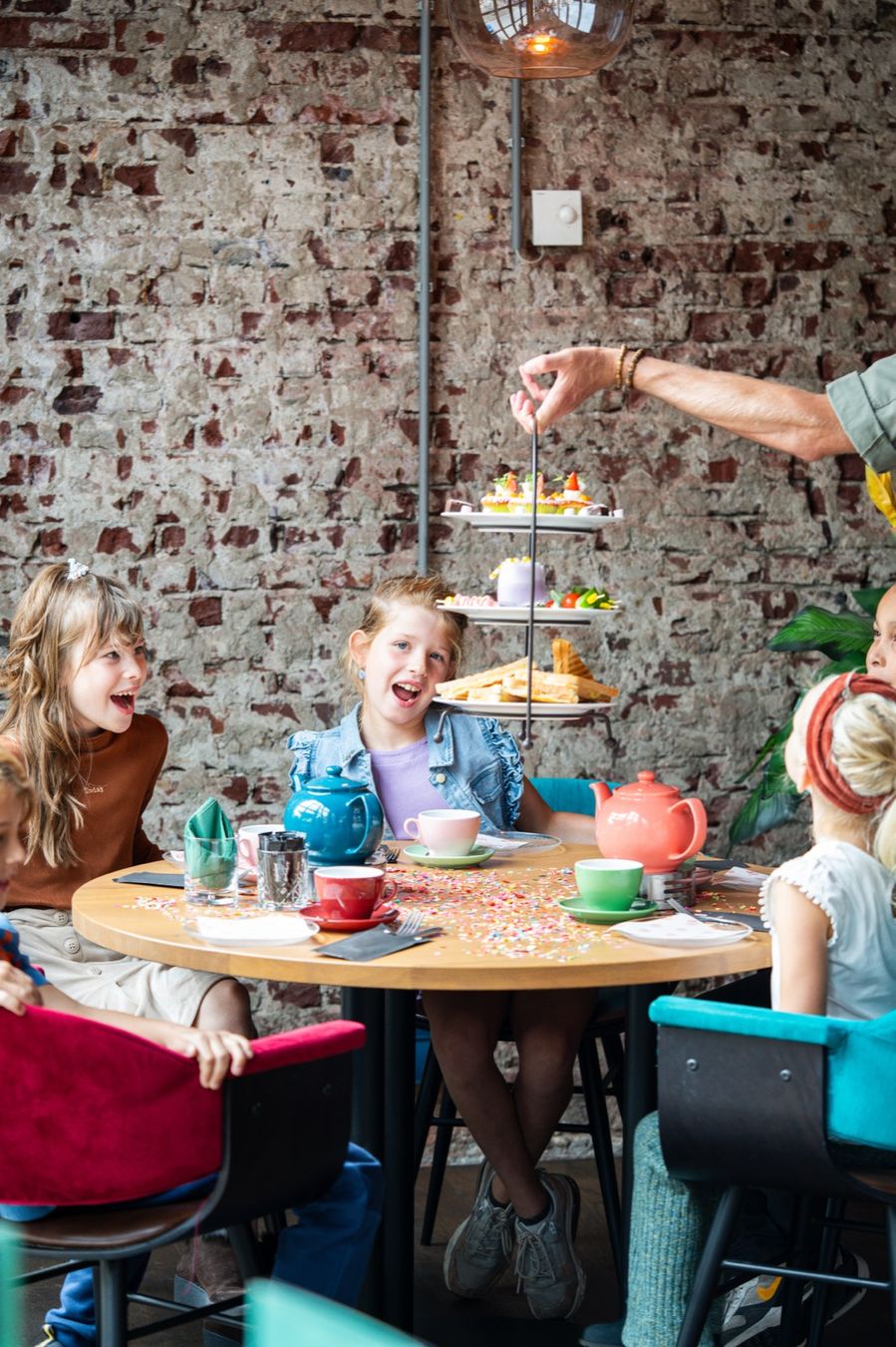Lust Je High Tea
